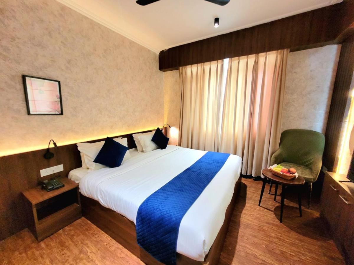 Hotel Royal Plaza Srīnagar Kültér fotó