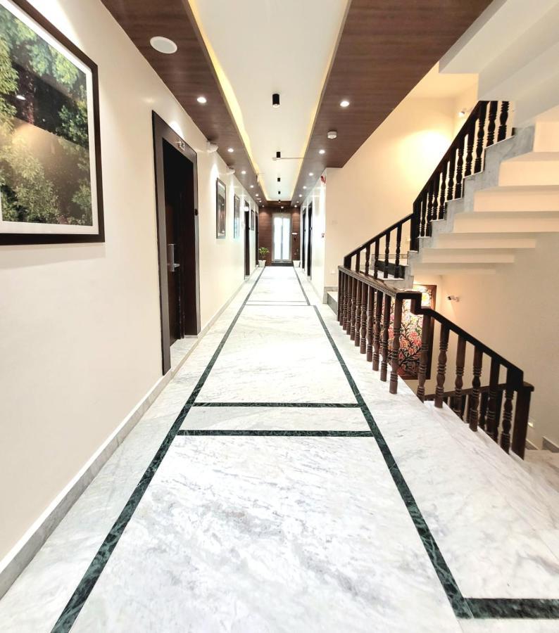 Hotel Royal Plaza Srīnagar Kültér fotó